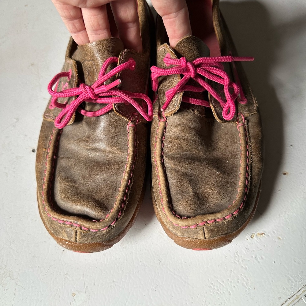 Twisted X with Pink Laces